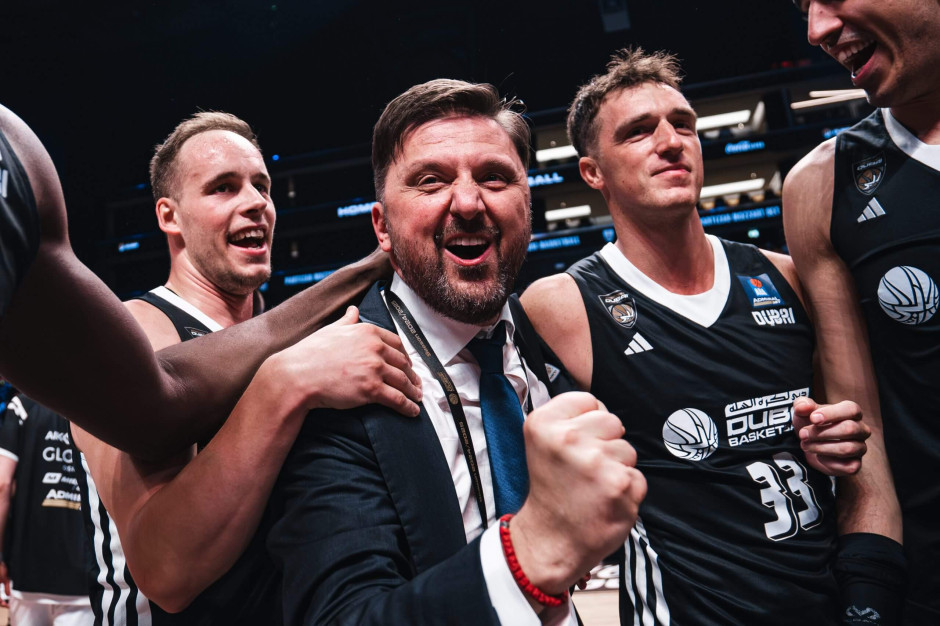 lol竞猜-包含国际比赛日突围战来临,费城76人围绕欧篮联迎来里程碑,底气十足,训练强度明显提升的词条